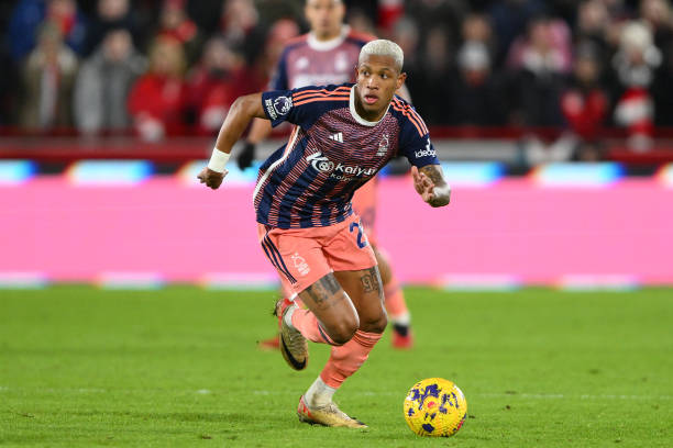 更是全队努 更是全队努